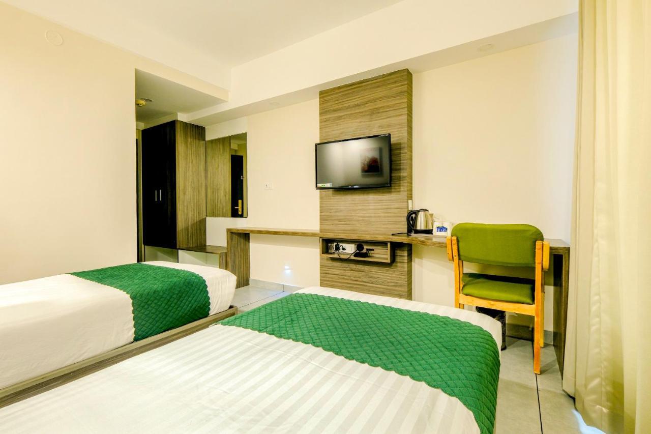 The Heartland Business Hotel, Trivandrum Thiruvananthapuram Esterno foto