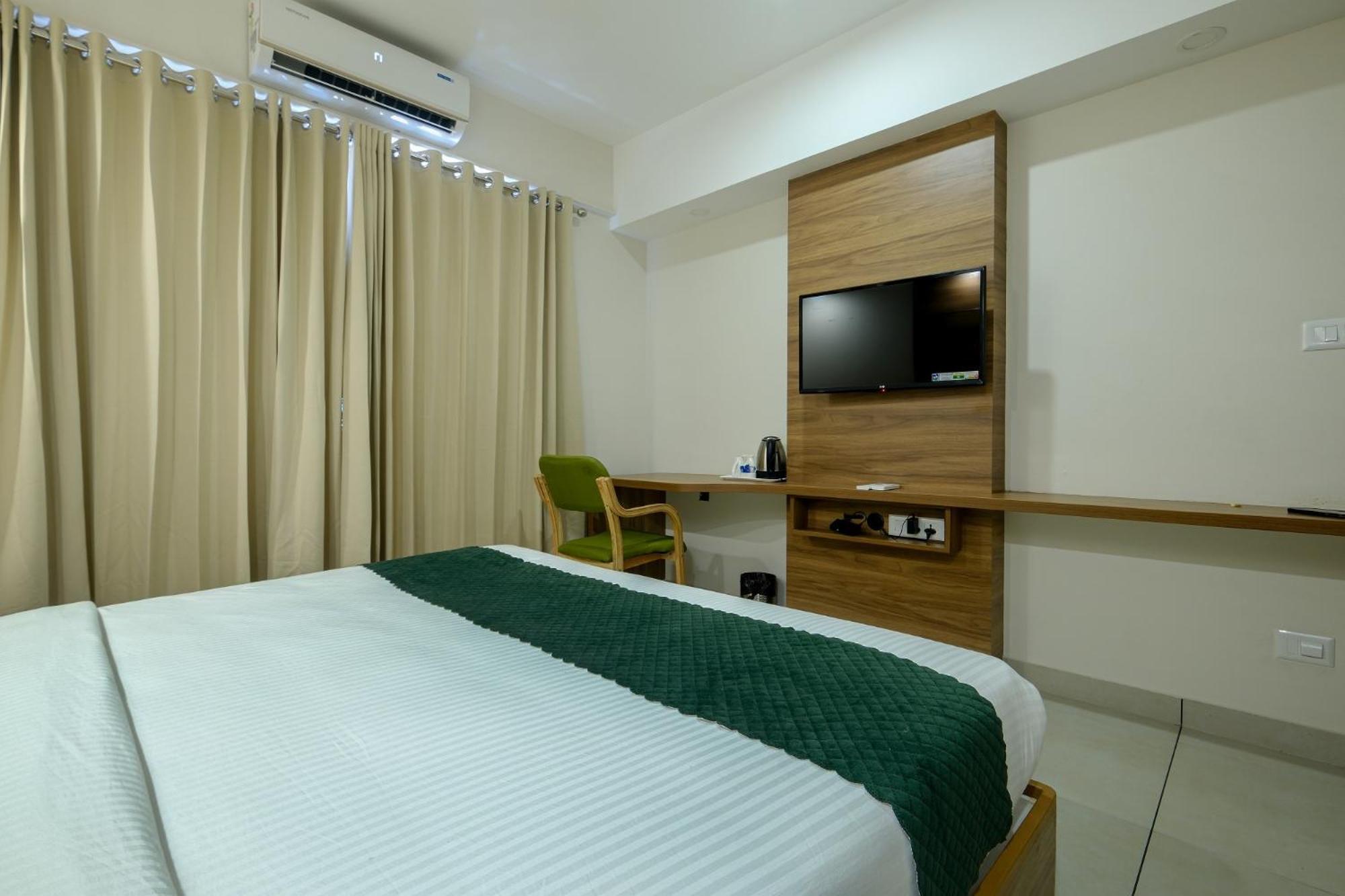 The Heartland Business Hotel, Trivandrum Thiruvananthapuram Esterno foto